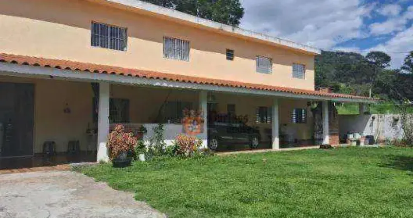 Casa com 4 dormitórios à venda, 240 m² por R$ 400.000,00 - Pitangueiras - Pedra Bela/SP