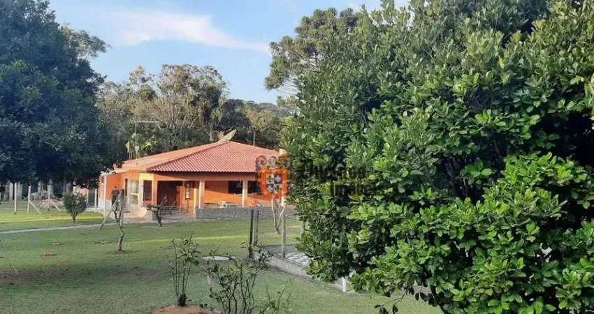 Chácara com 6 dormitórios à venda, 8000 m² por R$ 950.000,00 - Furnas - Extrema/MG