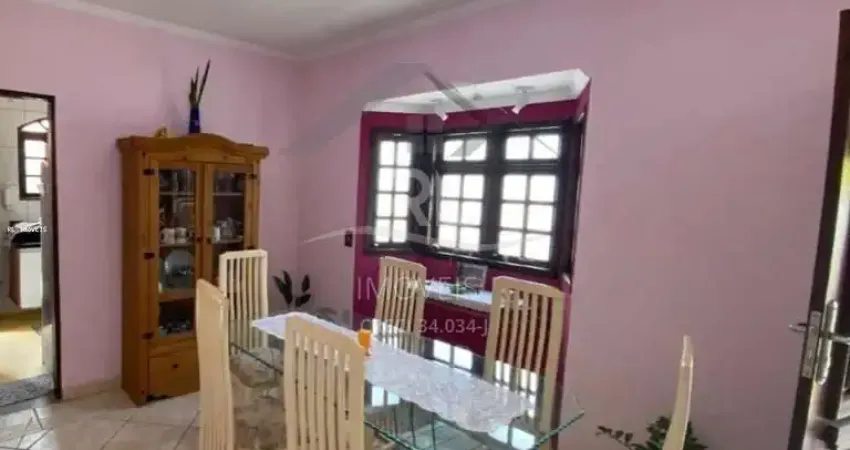 Casa para Venda em Atibaia, JD.MARISTELA, 3 dormitórios, 1 suíte, 2 banheiros, 3 vagas