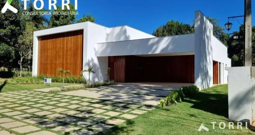Excelente imóvel moderno alto padrão à venda no Condomínio Lago Azul, em Araçoiaba da Serra/SP