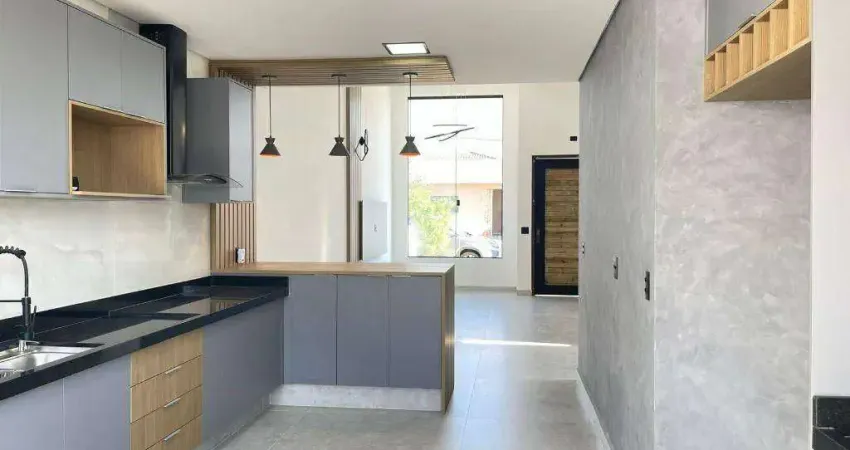 Casa mobiliada com piscina no Condomínio Horto Florestal III, em Sorocaba/SP