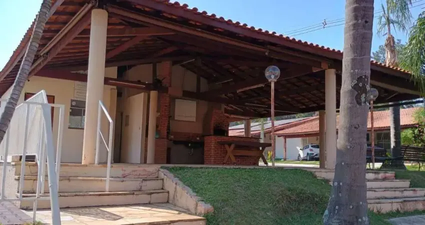 Linda Casa á venda no Condomínio Village Colina do Sol em, Sorocaba/SP