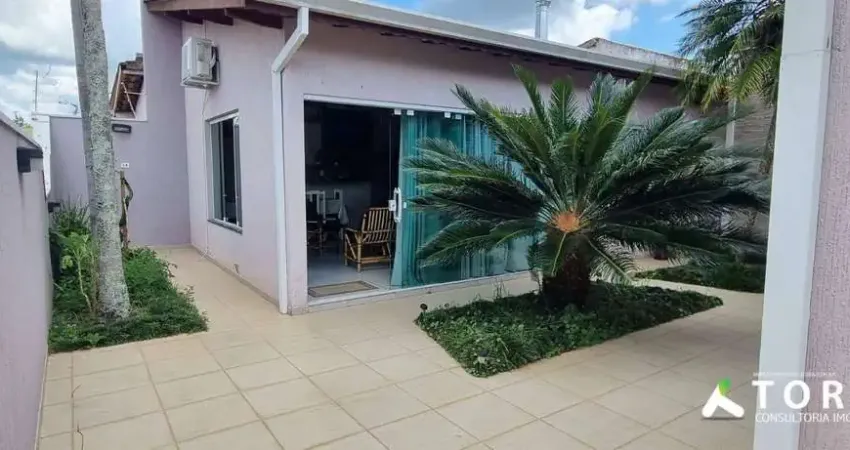 Casa com 3 quartos à venda na SP-250, 451, Centro, Piedade
