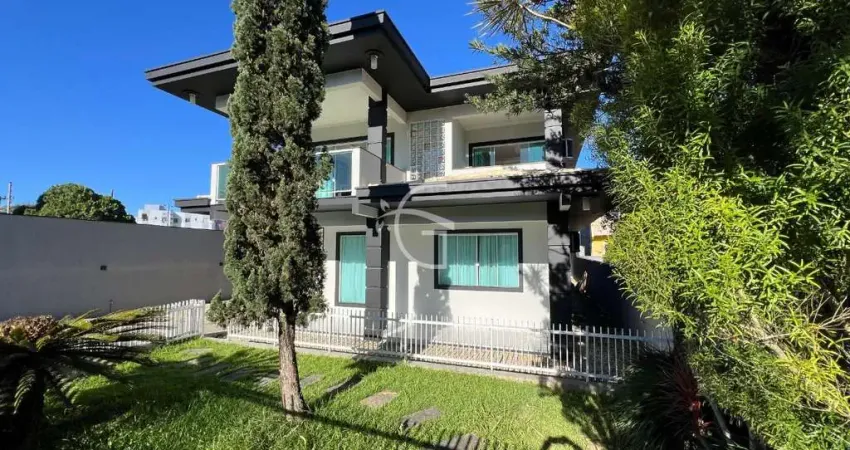 Venha conhecer essa maravilhosa casa localizada em um dos bairros mais valorizados da cidade!