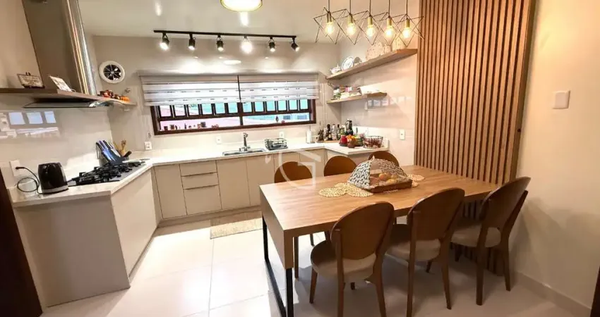 Casa com 4 quartos à venda no Anita Garibaldi, Joinville