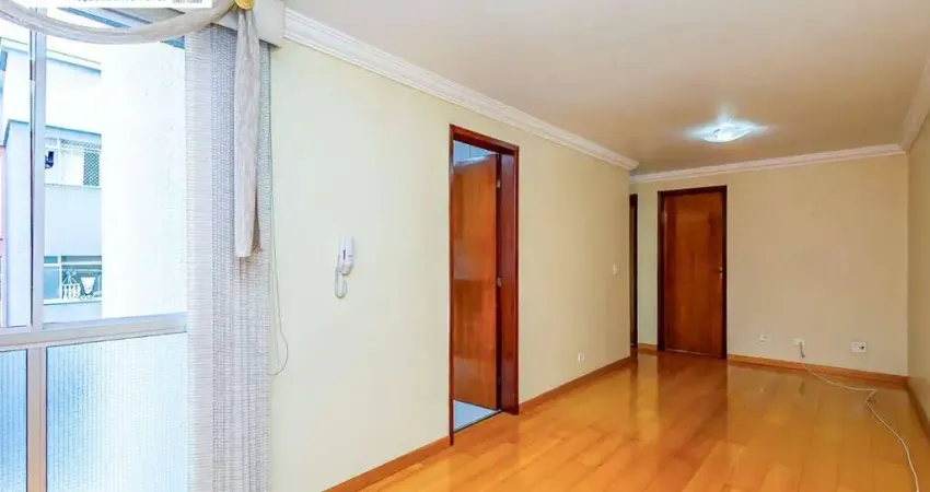 Apartamento com 3 dormitórios para alugar, 54 m² por r$ 2.542,72/mês - capão raso - curitiba/pr