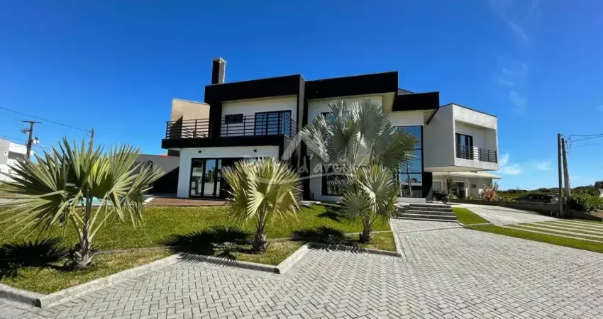 Casa com 3 quartos para alugar na Avenida Brasil, Atami, Pontal do Paraná