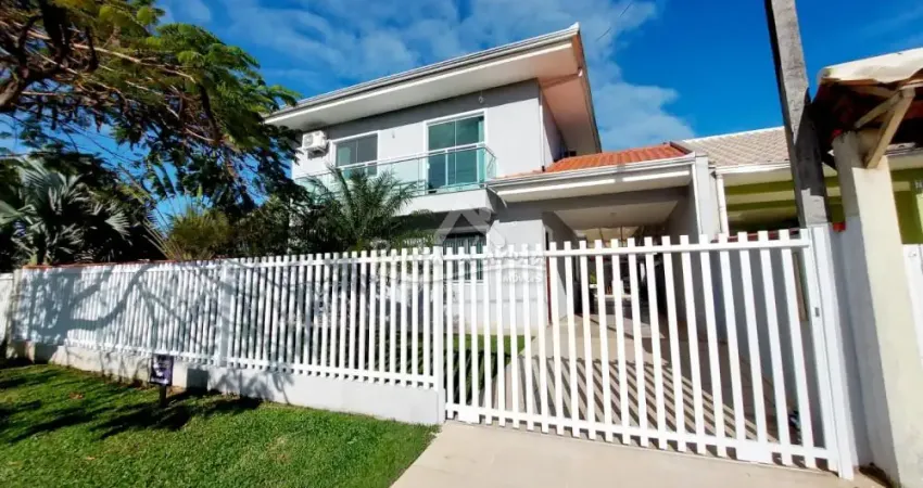 Casa em condomínio fechado com 4 quartos para alugar na Rua Alemanha, Atami, Pontal do Paraná