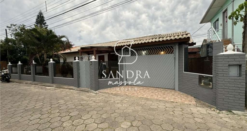 Casa à venda no bairro Ingleses do Rio Vermelho - Florianópolis/SC