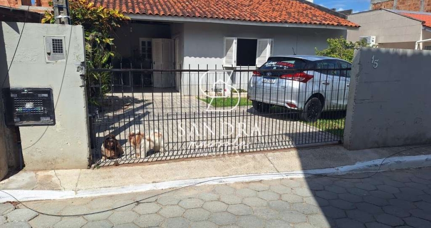 Casa à venda no bairro São João do Rio Vermelho - Florianópolis/SC