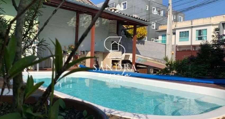 Casa à venda no bairro Ingleses do Rio Vermelho - Florianópolis/SC
