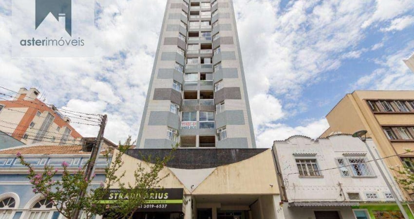 Cobertura DUPLEX c/ 3 quartos, suíte, escritório, terraço gourmet com churrasqueira - Ed Alfredo Andersen - São Francisco