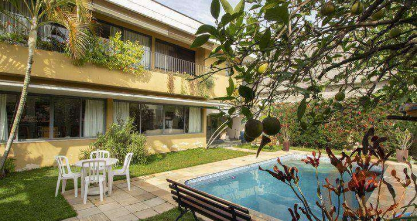 Casa com 4 dormitórios à venda, 358 m² por R$ 3.200.000 - Jardim Guedala - São Paulo/SP