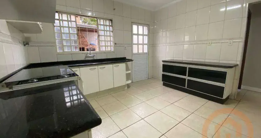 Casa com 3 dormitórios à venda, 220 m² por R$ 750.000,00 - Vila Liberdade - Jundiaí/SP