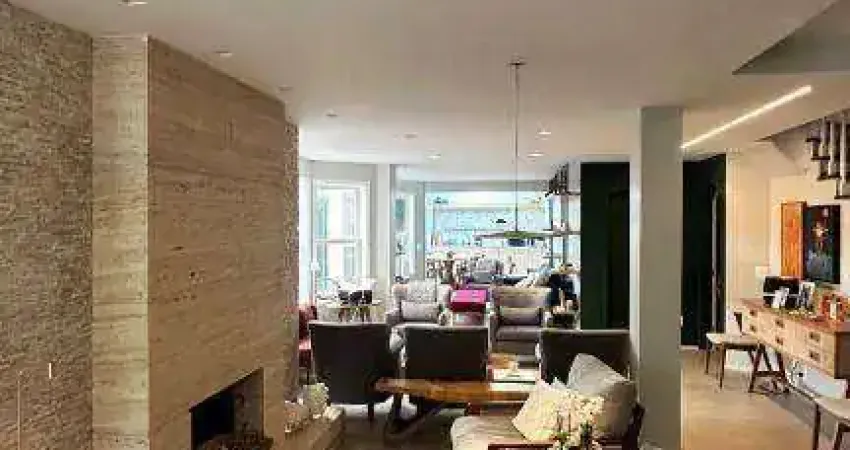 Casa com 3 suítes à venda, 484 m² por R$ 5.500.000 - Cidade Jardim - São Paulo/SP