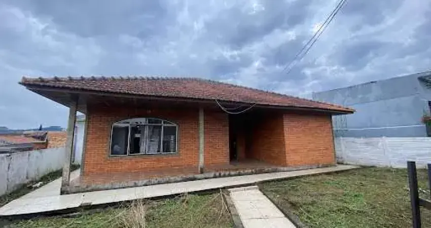 Casa com 2 dormitórios para alugar, 100 m² por R$3.300,00 - Fosforo - Irati/PR
