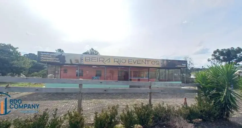 Salão de festas com campo de futebol para locação, na localidade de rio de areia