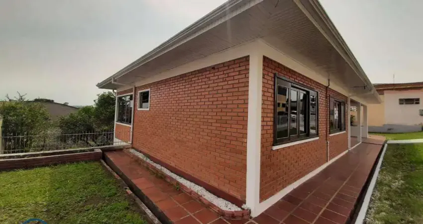 Casa comercial para alugar na Rua Antônio Cavalin, 858, Centro, Irati