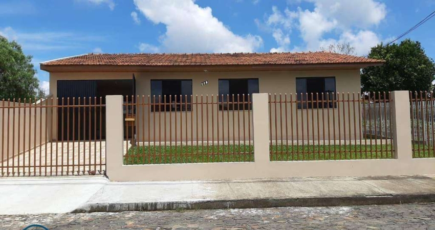 Casa com 3 dormitórios para alugar, 93 m² por R$ 1.200,00/mês - Stroparo - Irati/PR