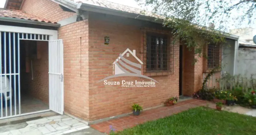 Casa com Terreno de Esquina - Divisa com Curitiba .