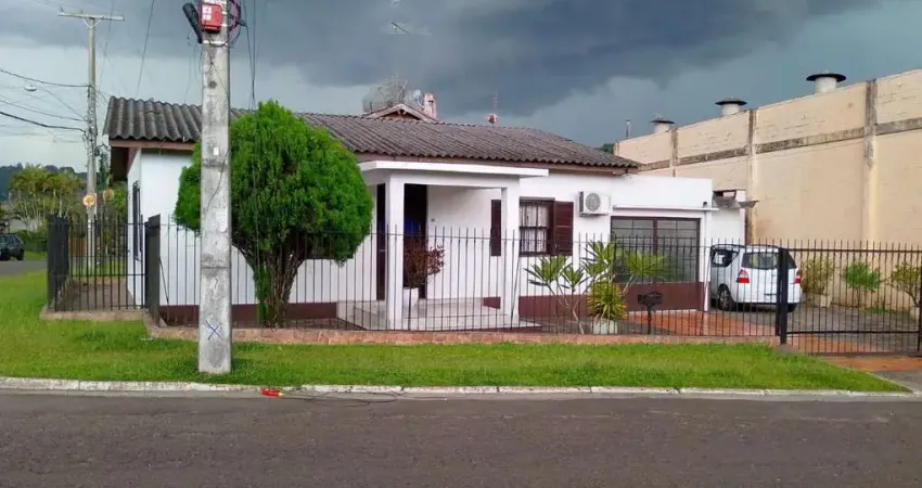 Casa com 4 quartos à venda na Rua Jaburu, 5, São José, Novo Hamburgo