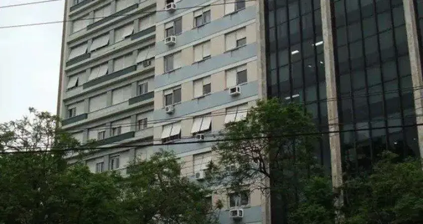 Apartamento 3 quartos, suite, dep de empregada,andar alto,Bairro Centro