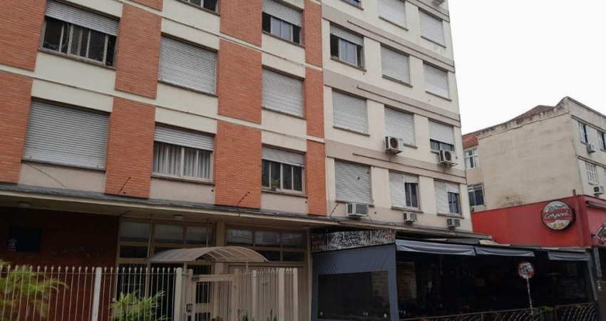 Apartamento 2 quartos,desocupado,silencioso, na Rua Lima e Silva