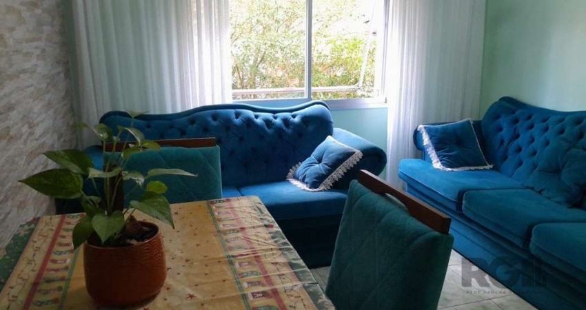 Apartamento todo reformado e mobiliado na Rua Taquary, com box rotativo