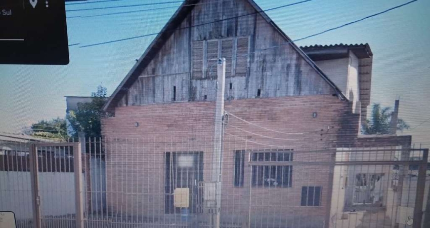 Terreno com prédio, Oportunidade excelente para construir Edifício