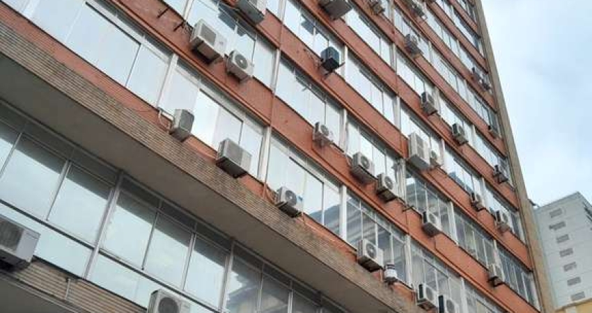 Salas com  meio andar,para empresas ou órgãos públicos com 262,41m2 ,Centro