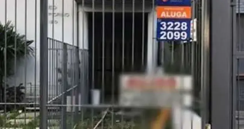 Sala comercial com 1 sala para alugar no Menino Deus, Porto Alegre 