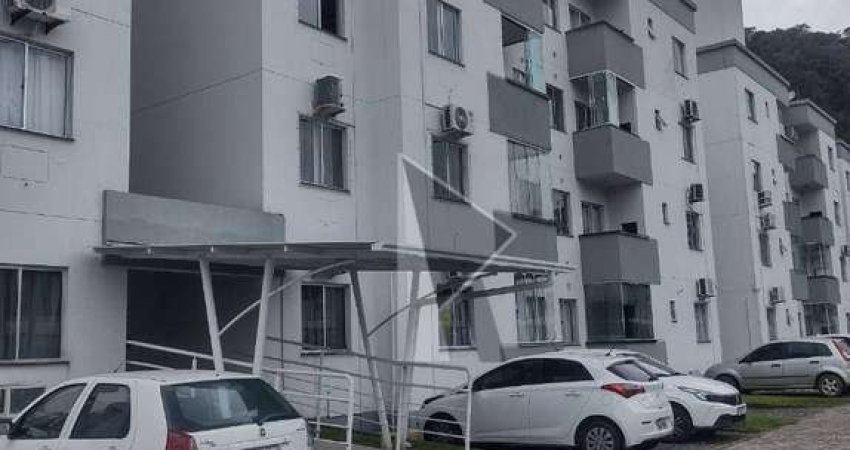 Apartamento com 2 dormitórios à venda, 55 m² por R$ 260.000,00 - Espinheiros - Itajaí/SC