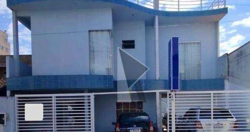 Casa com 4 dormitórios à venda, 210 m² por R$ 980.000,00 - Centro - Navegantes/SC
