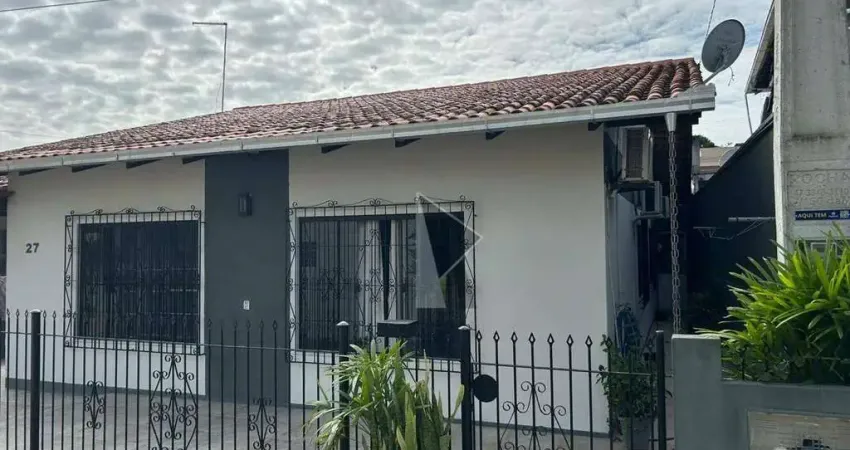Casa com 4 dormitórios à venda por r$ 1.930.000 - armação - penha/sc