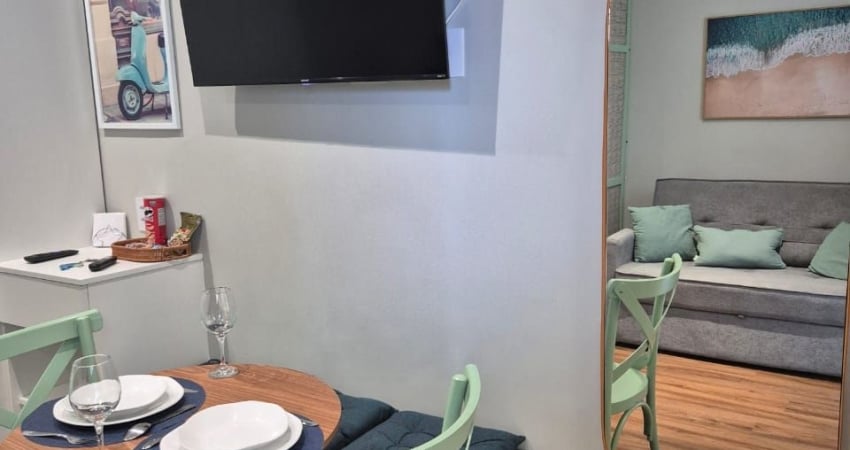 APTO VENDA SALA LIVING, 43M², REFORMADO E DECORADO, 1 VAGA, BOQUEIRÃO - SANTOS/SP
