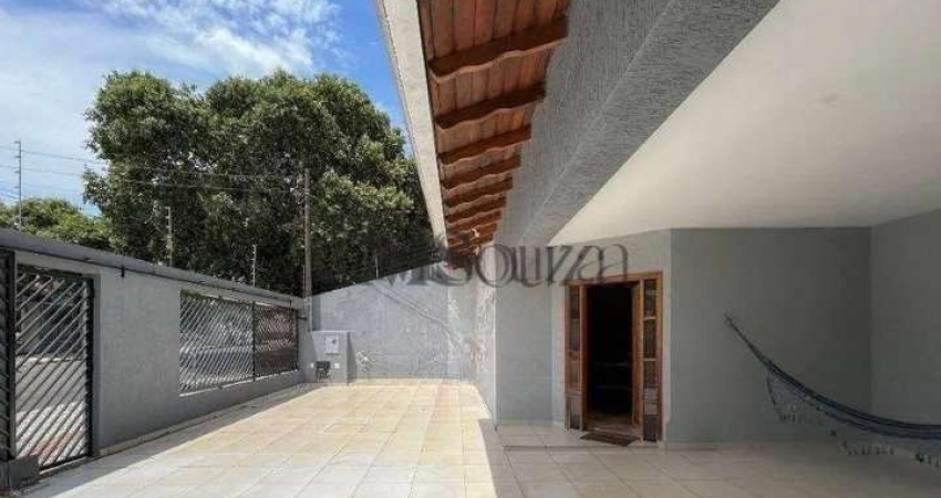 Casa com 3 quartos e 200 m²