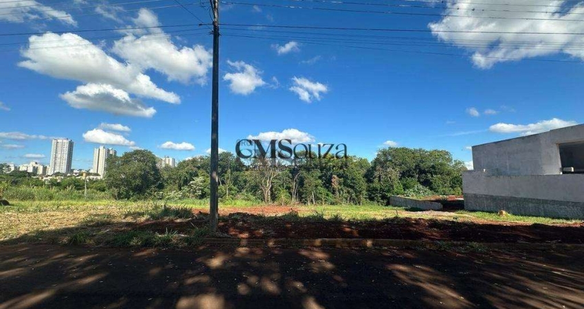 Terreno à venda em Londrina no Jardim Mediterrâneo com 853 m² em leve declive