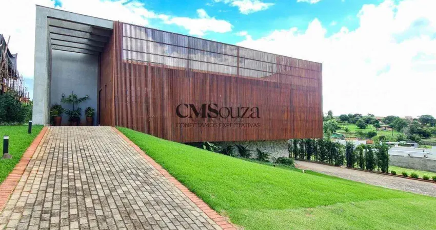 Casa à venda no Condomínio Terras de Canaã com 3 quartos e  336 m² de área útil
