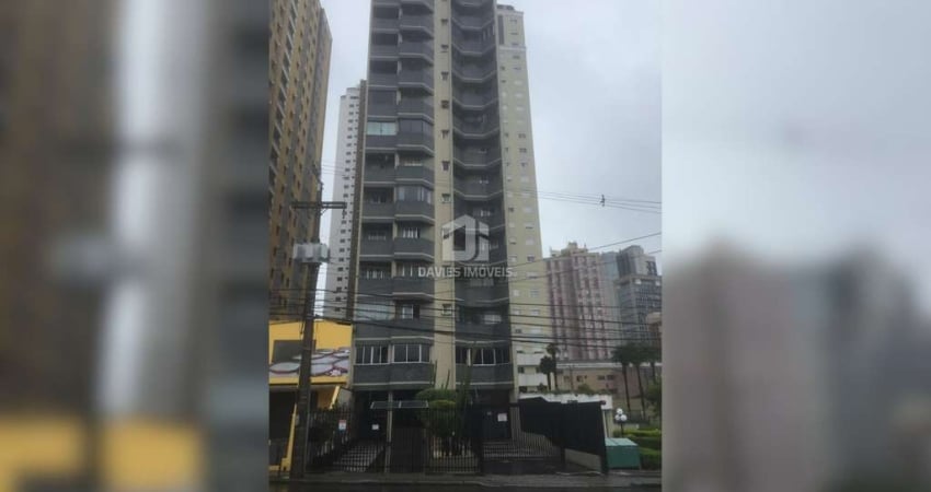 Kitnet / Stúdio à venda na Rua Desembargador Motta, Centro, Curitiba