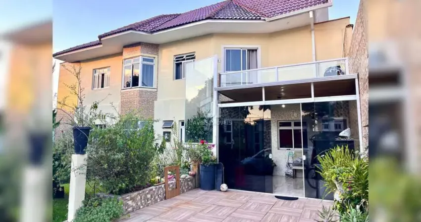 Casa em condomínio fechado com 6 quartos à venda na Rua Juvenal Carvalho, 250, Fazendinha, Curitiba