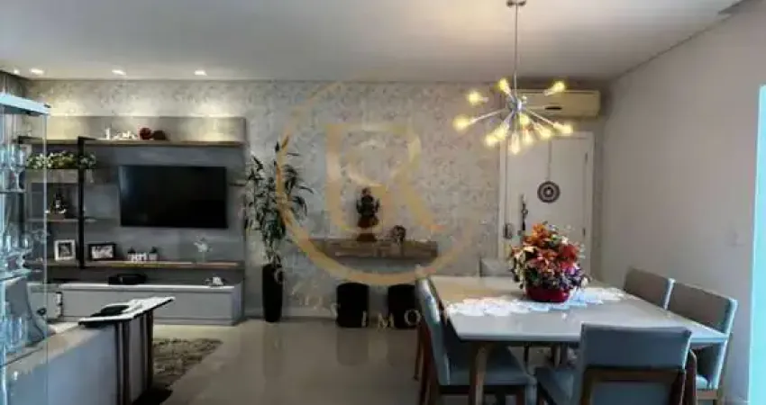 Apartamento à venda no Perequê
