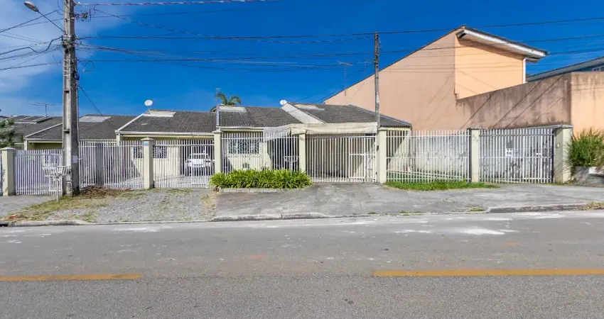 Casa Térrea com 3 Dormitórios – Rua Manágua, 290 – Pinhais/PR
