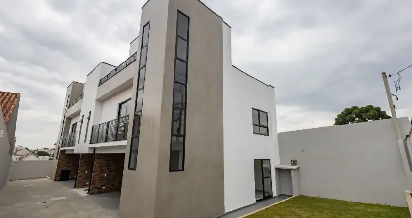 Sobrado Novo em Condomínio  com 3 suítes no Pilarzinho - Curitiba - PR