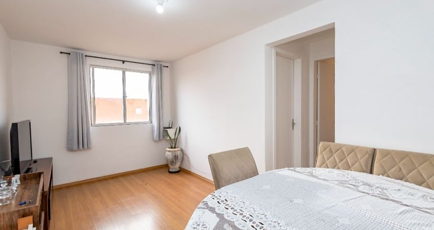 Apartamento com 2 quartos, 1 vaga no Bairro Cahoeira - Curitiba PR