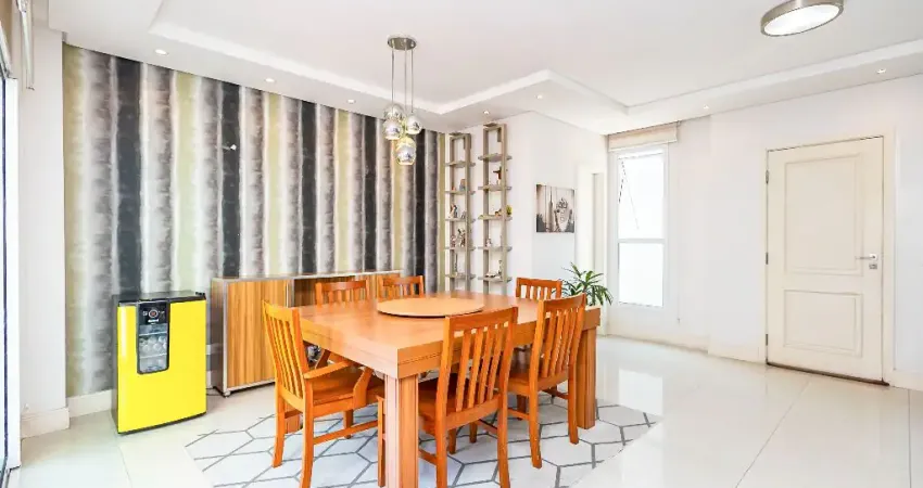 Sobrado em condomínio com 3 quartos, 1 suíte e 2 vagas no são lourenço em curitiba