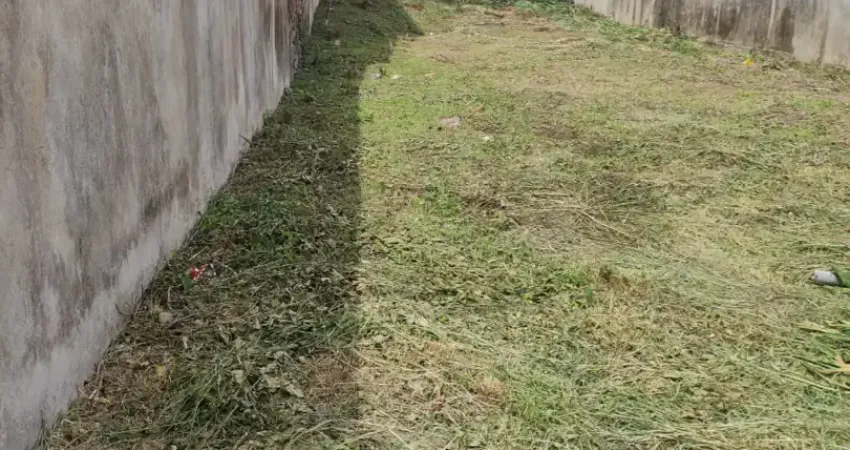 Terreno à venda na Rua Van Gogh, 230, Bacacheri, Curitiba