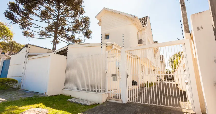 Casa com 3 quartos à venda na Rua Bolívia, 81, Bacacheri, Curitiba