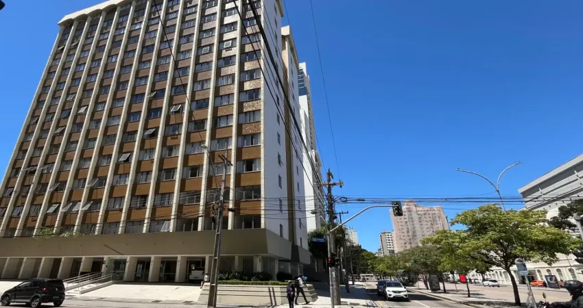 Apartamento 3 quartos, no centro cívico, em frente ao shopping mueller..