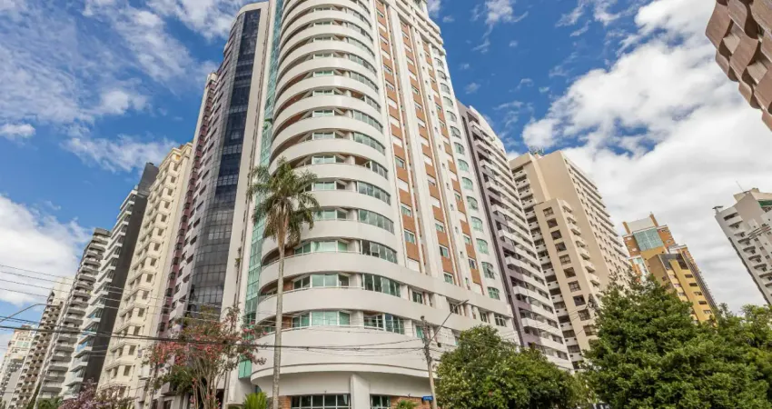 Apartamento Alto Padrão no Batel | 297 m², 4 suítes, 3 vagas e um por andar