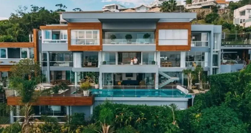 Excelente investimento - linda mansão à beira-mar no bairro cacupé.